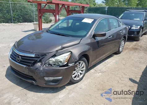 2015 Nissan Altima 2.5/2.5 S/2.5 Sl/2.5 Sv z USA, uszkodzony, nr VIN 1N4AL3AP4FC286957